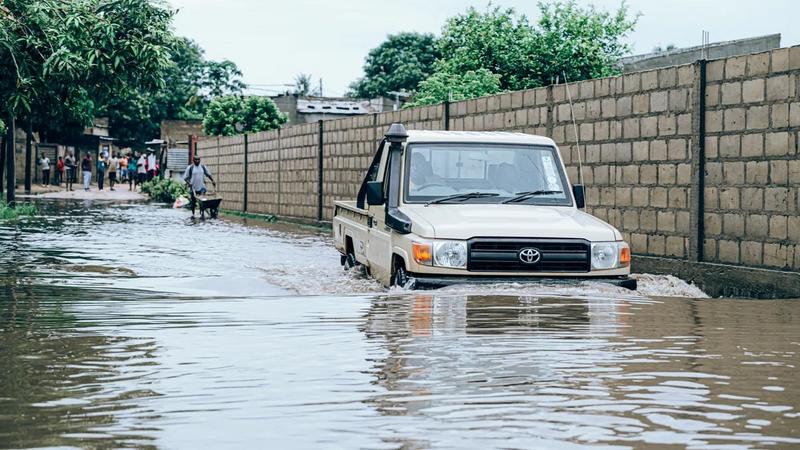 Zimbabwe : neuf noyés après que leur véhicule a été emporté par les eaux