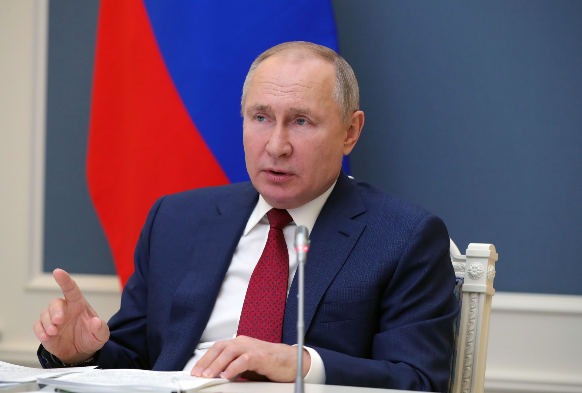 Poutine affirme qu'il ne voit pas l'intérêt d'une rencontre en personne avec Zelensky