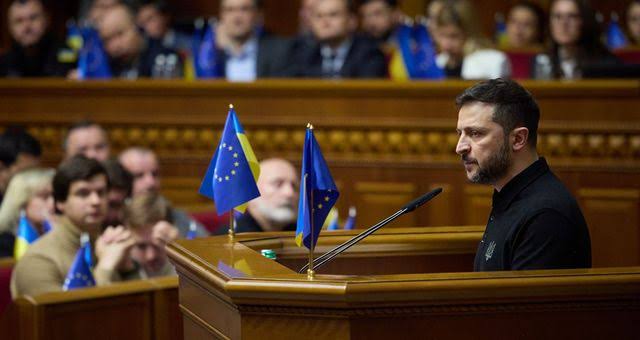 Le Parlement Ukrainien Rejette une Résolution en Soutien à Zelensky