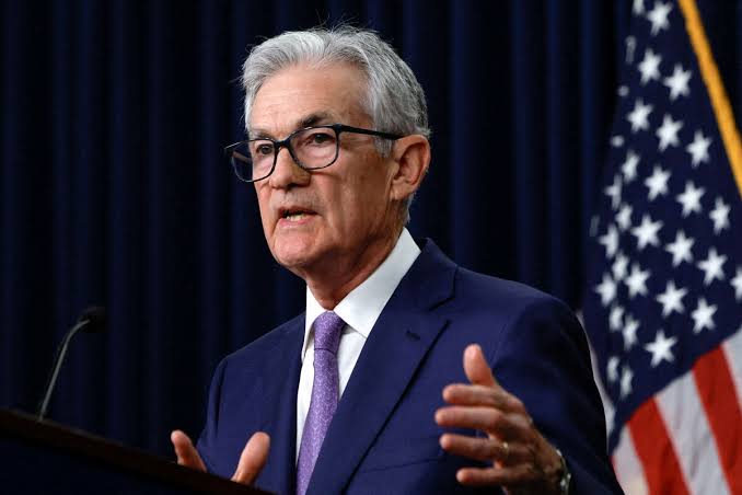 Les minutes de la Fed montrent que les responsables restent en attente jusqu'à ce que l'inflation s'améliore