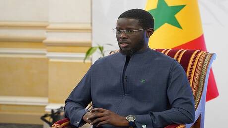 Le président sénégalais inaugure une usine d'assemblage de véhicules militaires