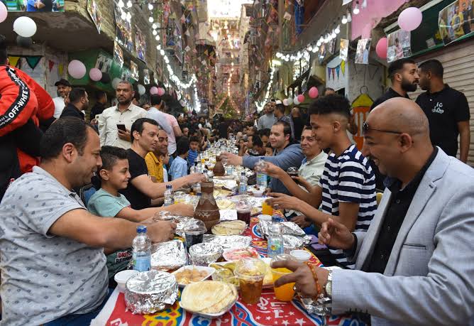 Tables d'Iftar du Ramadan 2025 sans frais : Directives pour une organisation réussie dans les quartiers du Caire