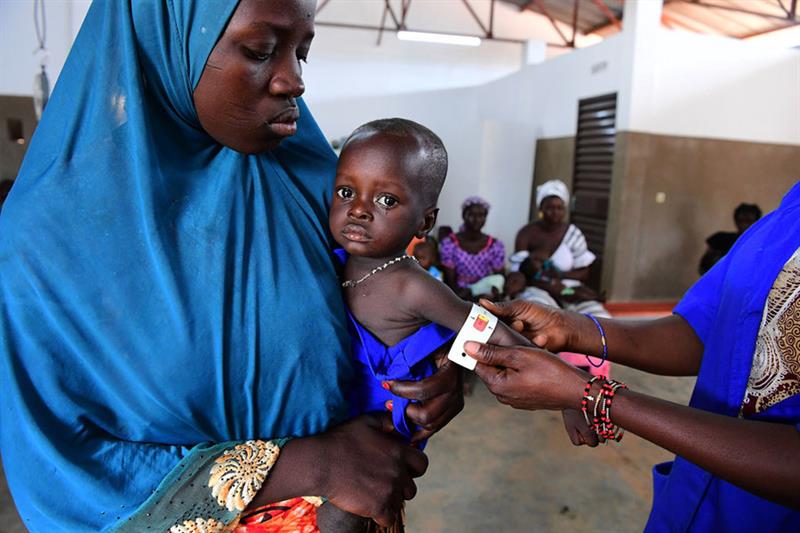 Coupes dans l'aide humanitaire: un million de femmes et filles privées d'assistance, alerte l'ONU Femmes