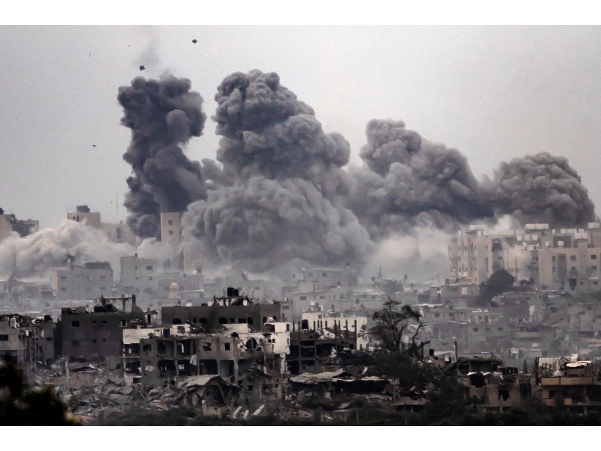  bookmark Huit martyrs dans le bombardement de diverses zones de la bande de Gaza par l'occupation israélienne