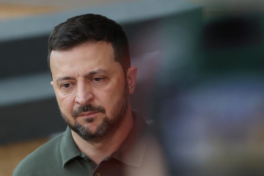 Zelensky se dit prêt à soumettre un plan de paix à un référendum si la Russie accepte un cessez-le-feu de 60 jours (média)