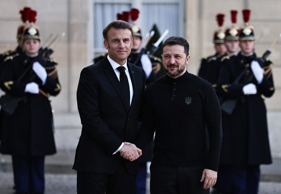 Multimédia) Les présidents ukrainien et français discutent de la situation sur le front et des besoins de défense