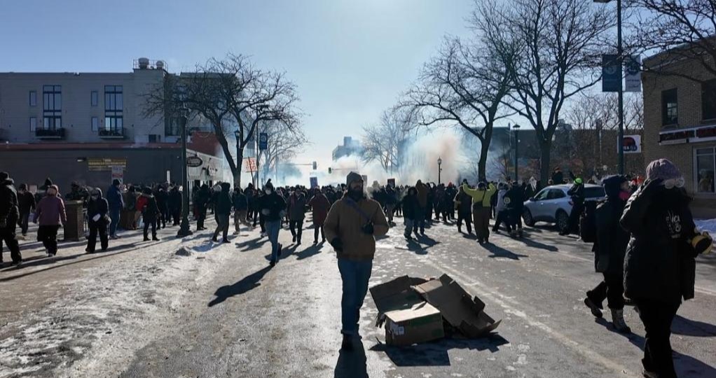 Un homme abattu par des agents fédéraux à Minneapolis, aux Etats-Unis