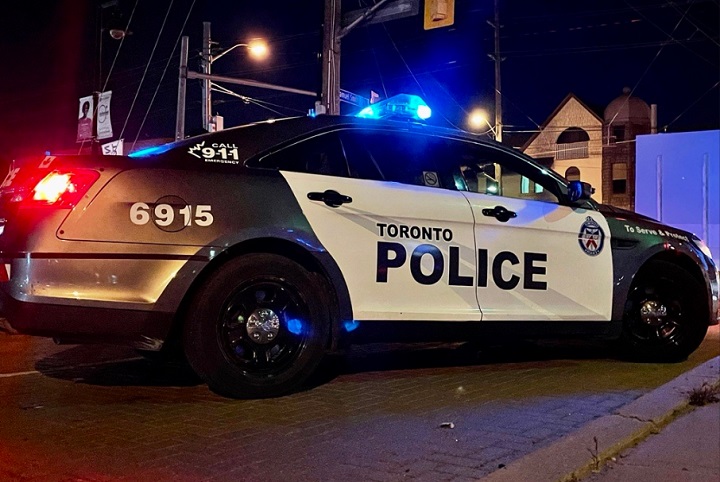 Canada : un mort et deux blessés dans une fusillade potentiellement liée au crime organisé dans un Starbucks     