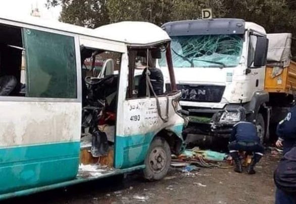 Inde : 20 morts et plusieurs blessés dans une collision entre un bus et un camion-benne dans le Télangana