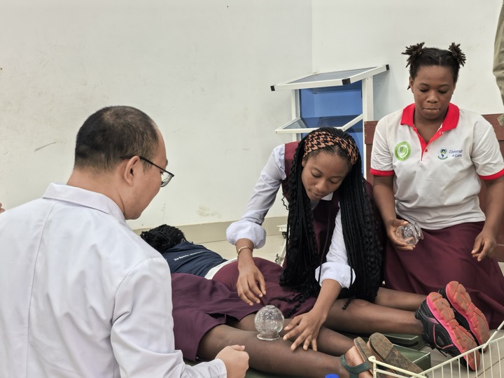 Des médecins chinois partagent leur savoir-faire à l'Université de Lomé