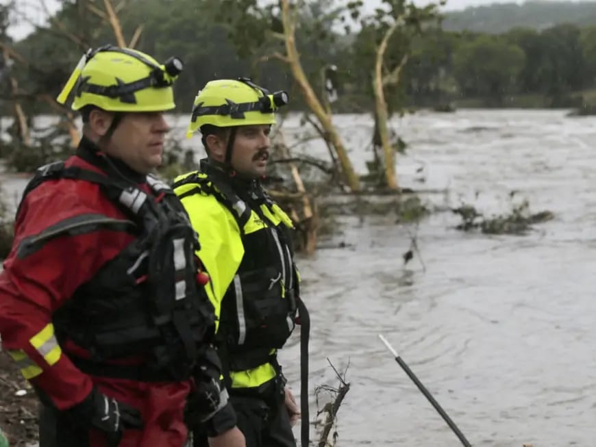 Etats-Unis : le bilan des inondations soudaines au Texas grimpe à 109 morts, plus de 160 personnes toujours portées disparues