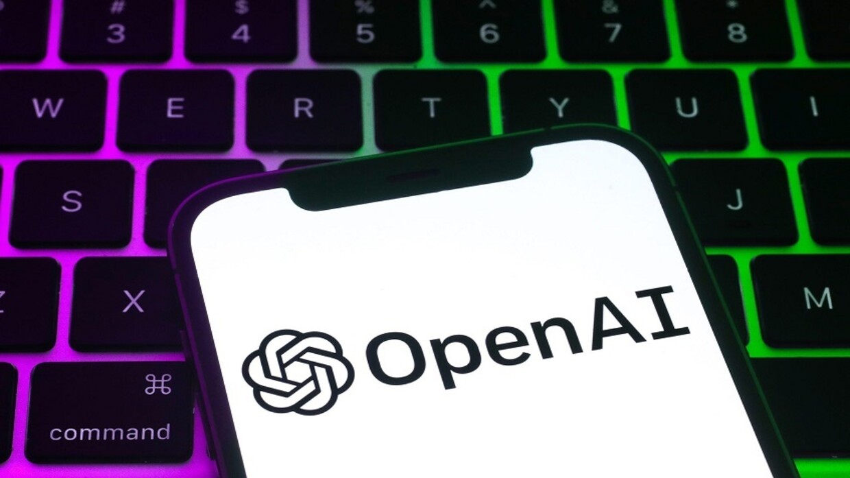 OpenAI lance son dernier modèle d'intelligence artificielle gratuitement.