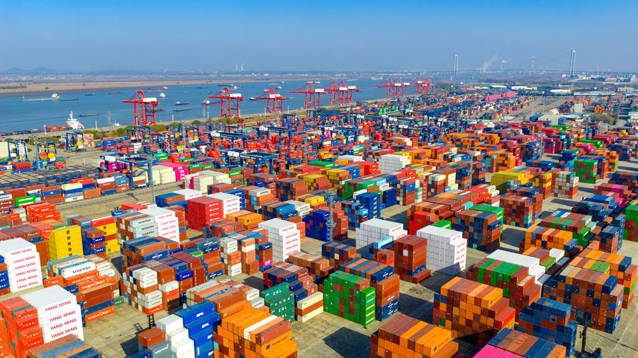 Comment le commerce extérieur robuste de la Chine stimule-t-il la prospérité mondiale ? (ANALYSE)