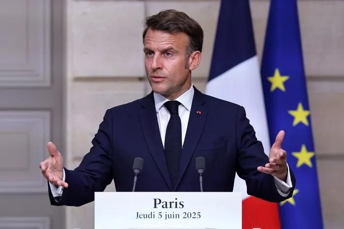 Macron en visite au Groenland pour souligner l'unité européenne