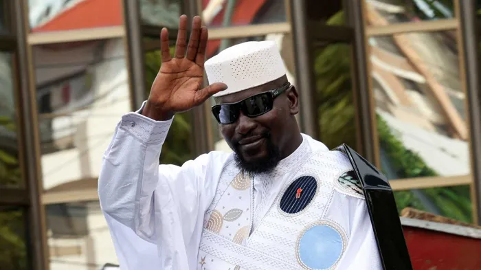 Mamadi Doumbouya remporte l'élection présidentielle en Guinée (résultats provisoires)