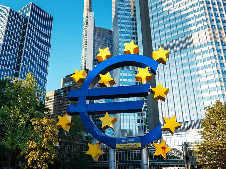 L'or dépasse les bons du Trésor américain et l'euro dans les réserves officielles mondiales (BCE
