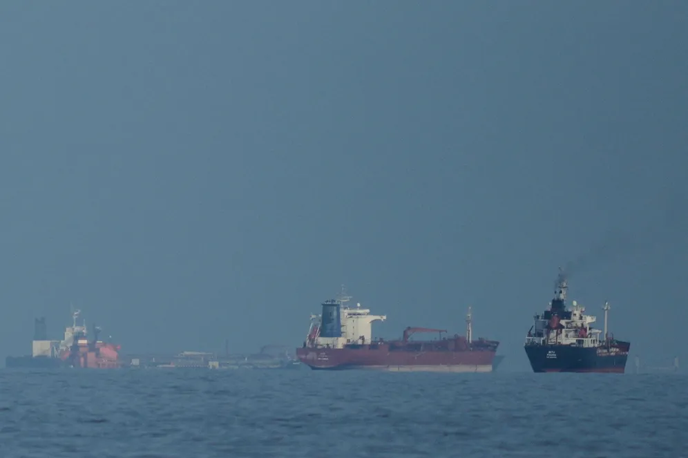 L’Iran et Oman avancent sur un projet de paiement pour les navires dans le détroit d’Ormuz