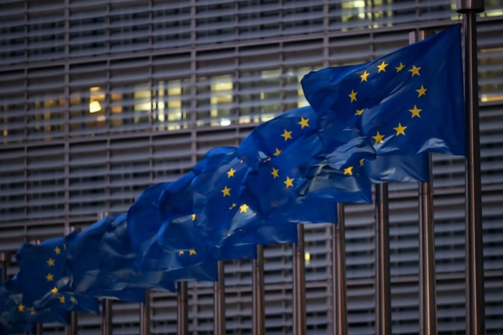 L'Union européenne rétablit les sanctions contre l'Iran     