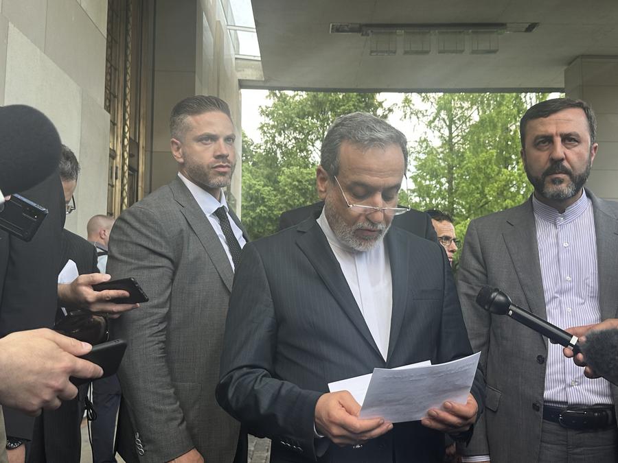 Le ministre iranien des Affaires étrangères met en garde le groupe E3 contre toute réactivation des sanctions
