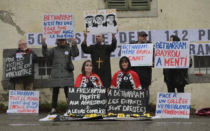 Affaire Bétharram : François Bayrou demande des magistrats supplémentaires et nie toute connaissance des violences