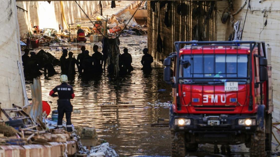 Inondations en Espagne: au moins 213 morts, nouveaux renforts militaires