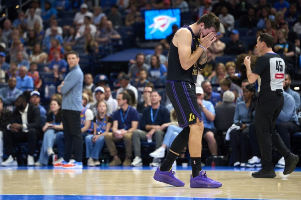Angoisse chez les Lakers, Doncic blessé à deux semaines des play-offs