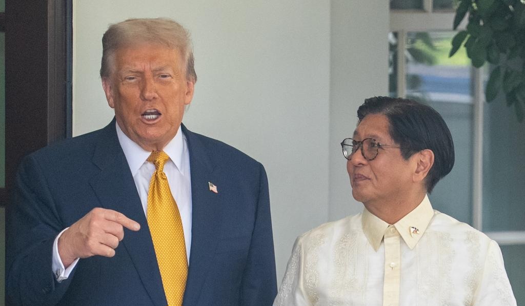 Trump annonce un accord commercial après sa rencontre avec le président philippin