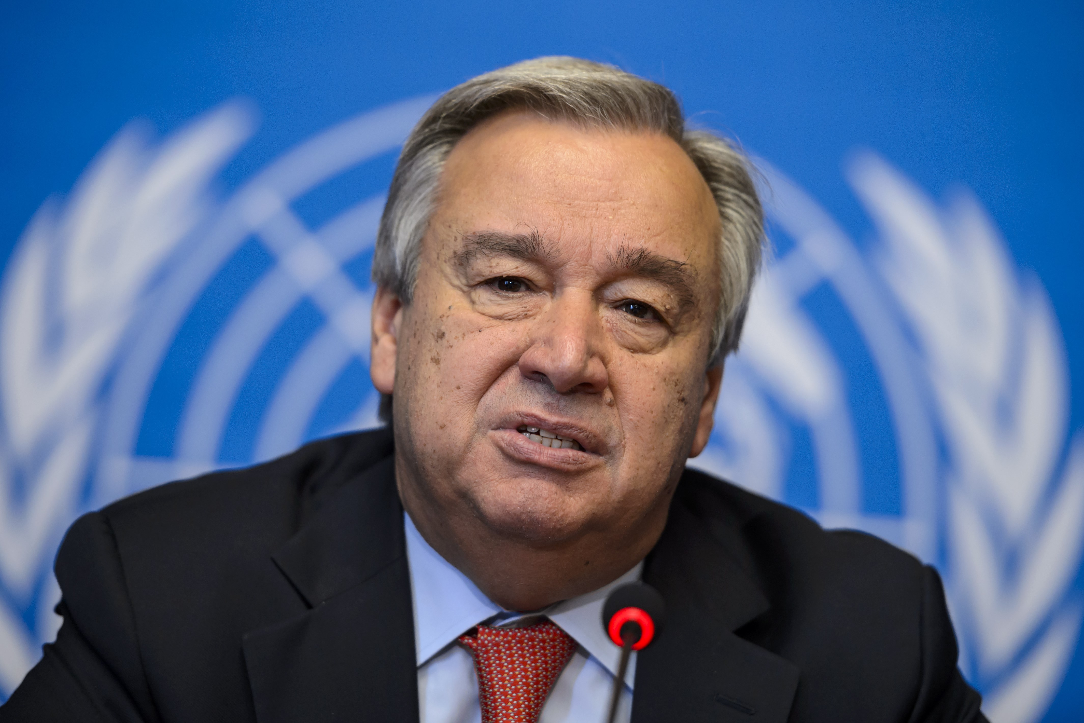 Le chef de l'ONU appelle à la retenue militaire de l'Inde et du Pakistan