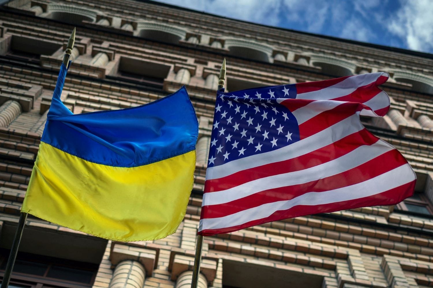 L'Ukraine affirme que ses discussions avec les Etats-Unis et la Russie ont été "substantielles et productives"