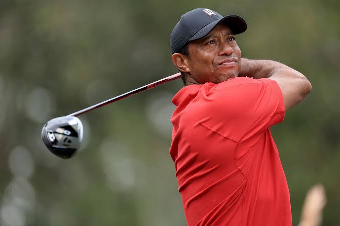 Tiger Woods revient sur les greens lors du tournoi TGL