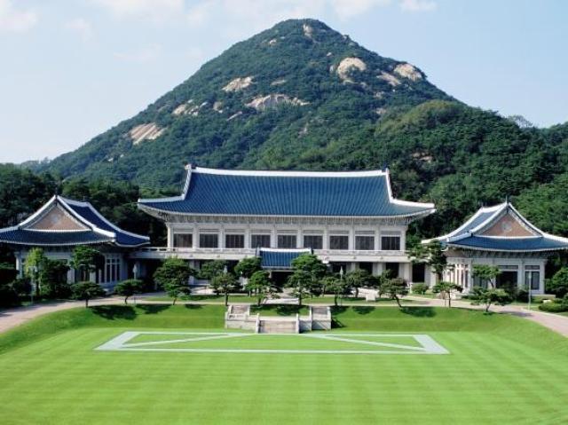 République de Corée : le bureau présidentiel regagne la Maison Bleue