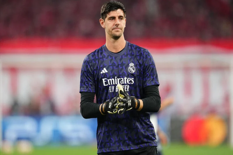 Real Madrid : Blessé, Thibault Courtois devrait manquer le Clasico