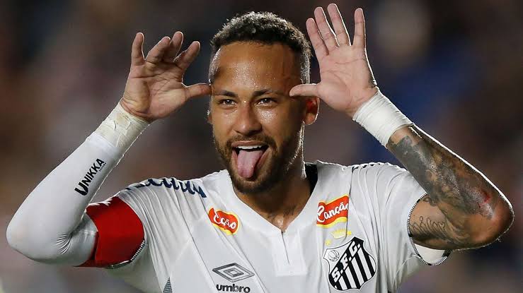 Neymar Sublime son Retour chez Santos avec un Corner Rentrant Spectaculaire