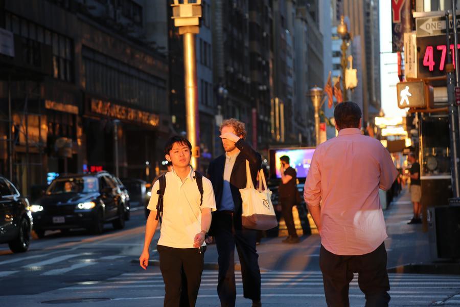 Trump annonce l'abrogation d'un texte clé sur la réglementation climatique américaine