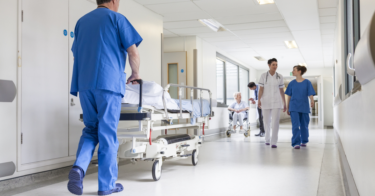 Grève de dizaines de milliers de travailleurs de la santé sur la côte ouest des Etats-Unis