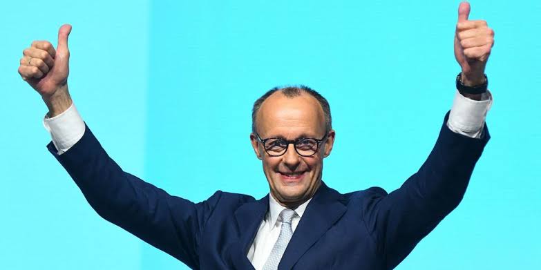 Les conservateurs triomphent aux élections allemandes, annonce Friedrich Merz